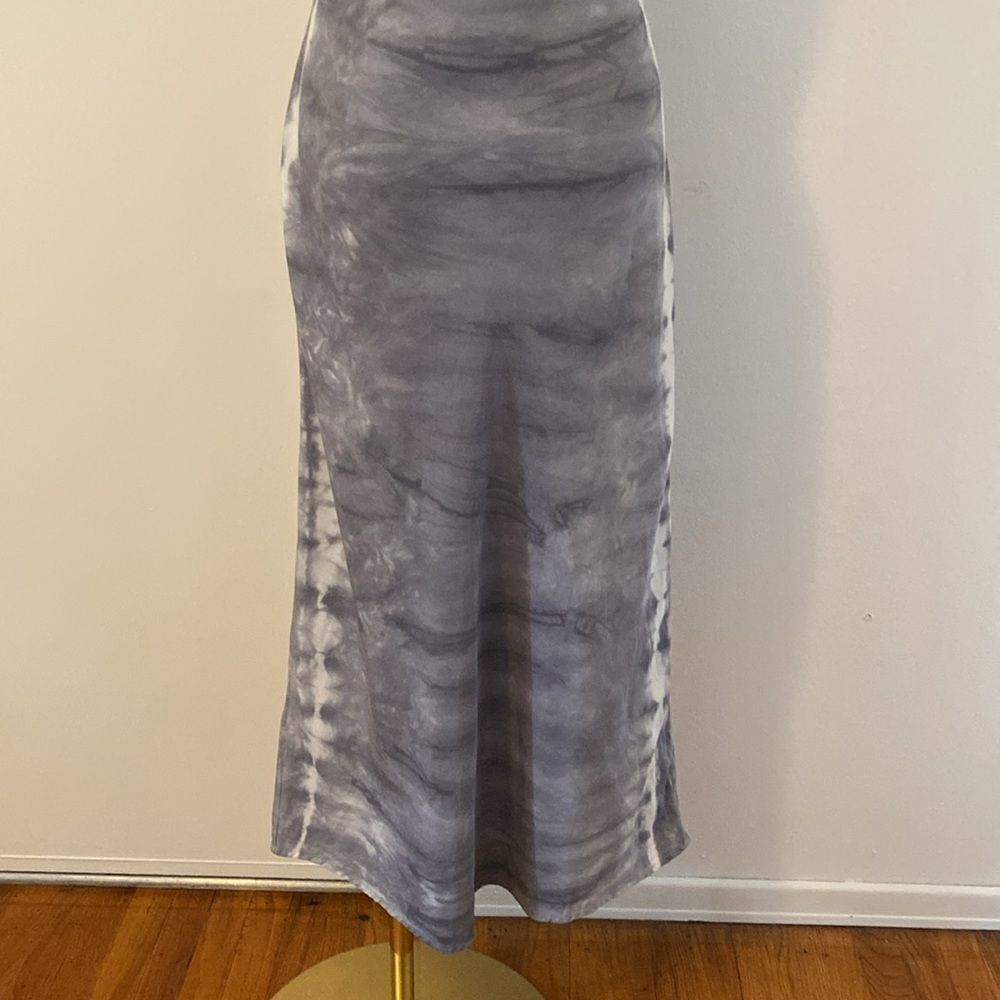 Monrow Gray & White Tie Dye Midi Dress Size Small - Picture 8 of 14